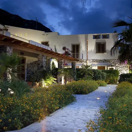 Acquacalda Hotel 3*