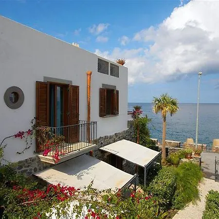 Acquacalda 3*