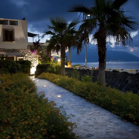 Acquacalda Hotel